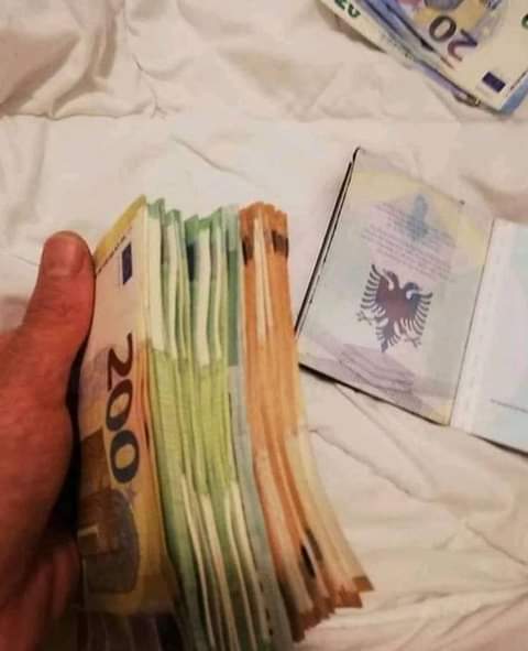 Suisse FRANCE BELGIQUE : Offre de prêt entre particuliers Très sérieux et rapide com.proffesionnel@gmail.com Bonjour Bonjour M. et Mme Réponse rapide : com.proffesionnel@gmail.com Je suis un particulier qui offre des prêts à l international. Disposant d'un capital qui servira à octroyer des