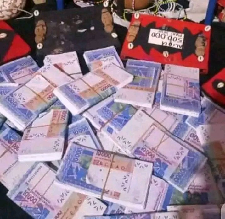 LE VRAI ET PUISSANT PORTEFEUILLE MAGIQUE EN EURO+229 46 94 65 21