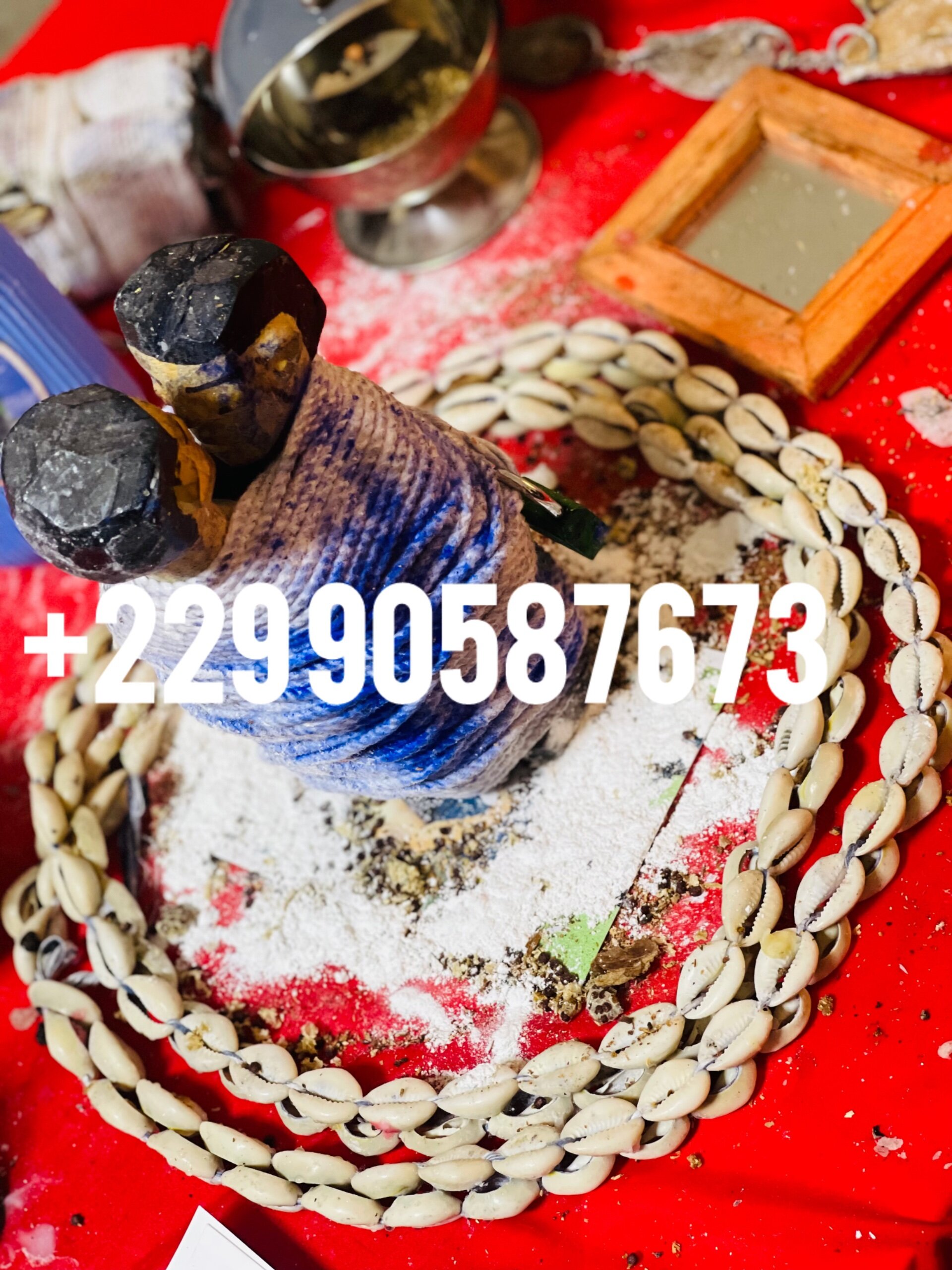 +229 0190587673 Récupérez votre amour avec Amanveba Vous souhaitez retrouver l’amour perdu rapidement ? Le Grand Maître Amanveba utilise des rituels précis et puissants pour ramener l’être aimé dans votre vie, rétablir les sentiments et renforcer la relation.