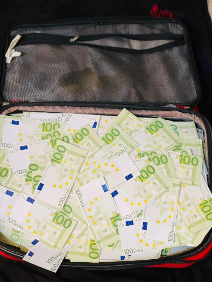 +229 0190587673 La Valise Magique – Richesse et Abondance avec le Grand Maître Marabout AMANVABA